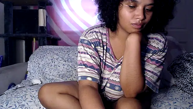 TasteeKitty online show from 10/01/25, 06:01