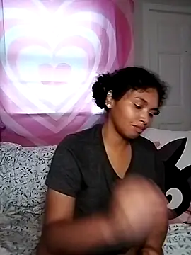 TasteeKitty online show from 10/26/25, 07:58