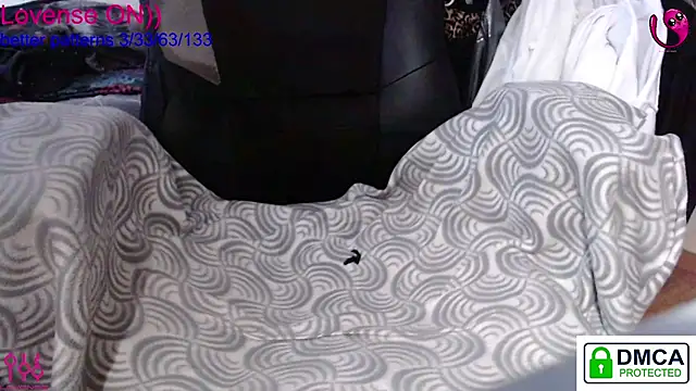 Snapshot of sweet_cute_cat chatting on 12/15/25, 09:37 sweet cute cat online show from 12/15/25, 09:37