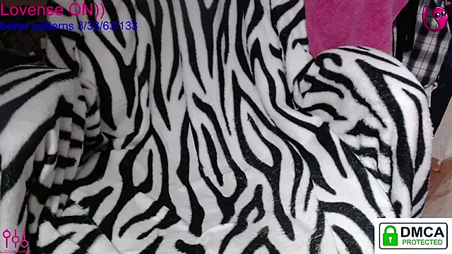 sweet cute cat online show from 01/13/26, 08:13