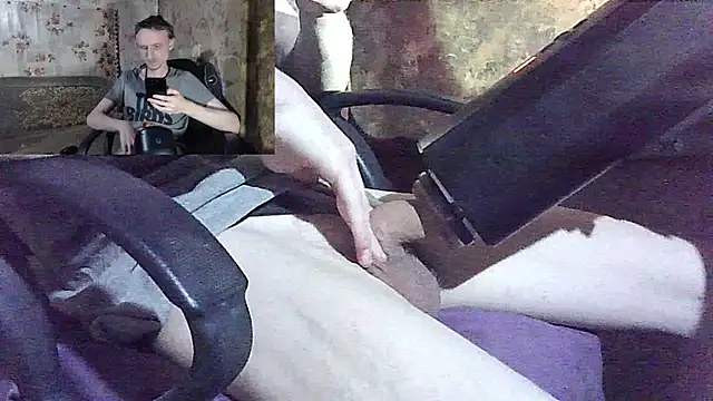 Snapshot of Babi_Kisi chatting on 02/25/25, 01:43 Babi Kisi online show from 02/25/25, 01:43