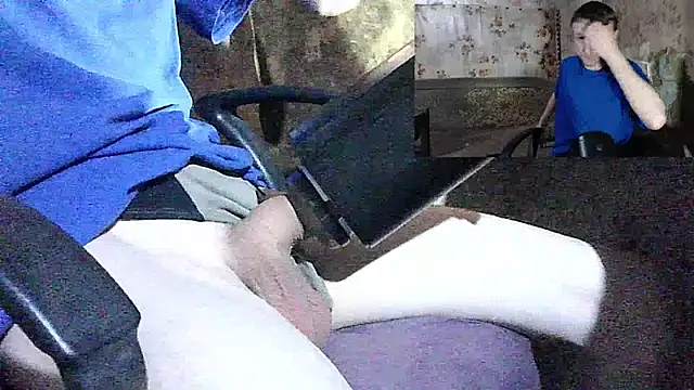 Snapshot of Babi_Kisi chatting on 03/17/25, 01:39 Babi Kisi online show from 03/17/25, 01:39