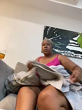 Snapshot of Muskthickgirl chatting on 03/05/25, 05:08 Muskthickgirl online show from 03/05/25, 05:08