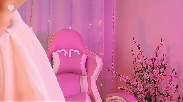 rosseblondee online show from 12/03/25, 10:53