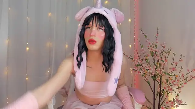 rosseblondee online show from 04/13/26, 08:35