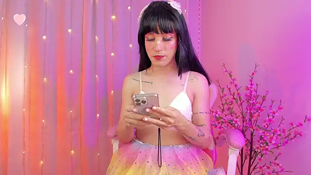 rosseblondee online show from 11/17/25, 09:19