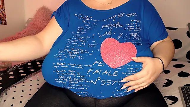 SenzualHotM online show from 11/26/25, 10:32