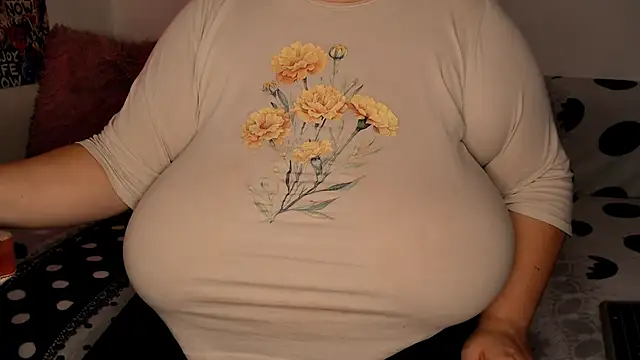 SenzualHotM online show from 11/21/25, 01:10