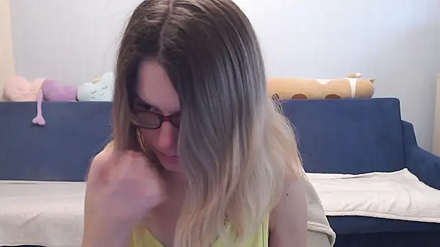 night is dark online show from 11/07/25, 02:10