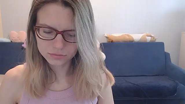 night is dark online show from 04/11/26, 02:10