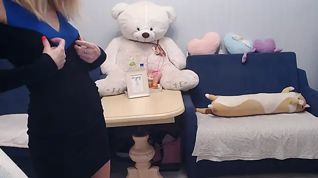 night is dark online show from 09/30/25, 02:01