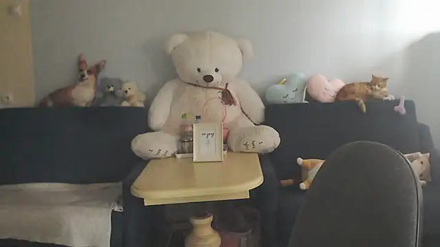 night is dark online show from 09/23/25, 01:29