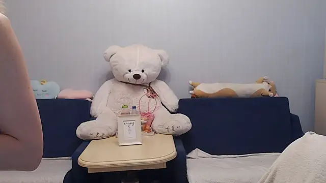 night is dark online show from 10/30/25, 02:36