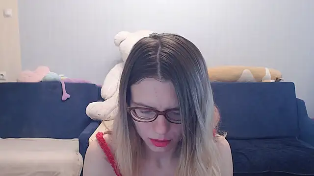 night is dark online show from 12/15/25, 02:01