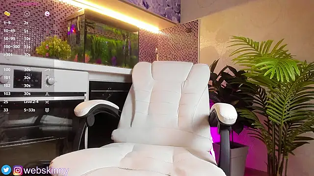 Top Skinny online show from 09/19/25, 10:03