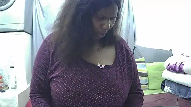 Delicioussexy online show from 04/22/26, 06:58