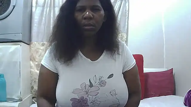 Snapshot of Delicioussexy chatting on 09/11/25, 06:24 Delicioussexy online show from 09/11/25, 06:24