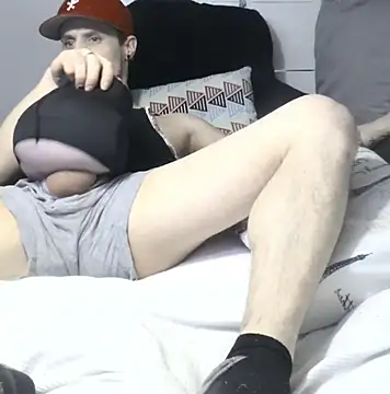 IxanSantiago95 online show from 02/06/25, 04:21