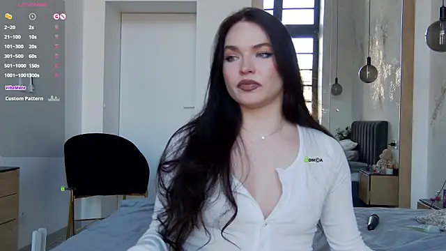 Snapshot of ibiddi chatting on 03/04/25, 02:53 ibiddi online show from 03/04/25, 02:53