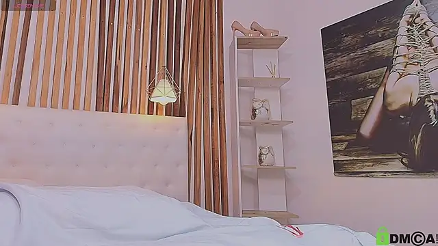 valerie lya online show from 04/14/26, 12:32