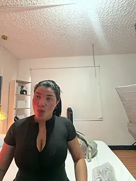 Snapshot of valerie_lya chatting on 05/15/26, 01:31 valerie lya online show from 05/15/26, 01:31