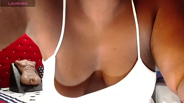 TamyJhonson online show from 12/05/25, 12:48