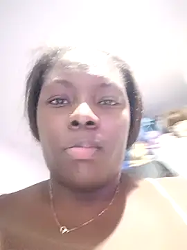 Snapshot of TamyJhonson chatting on 03/03/25, 12:34 TamyJhonson online show from 03/03/25, 12:34
