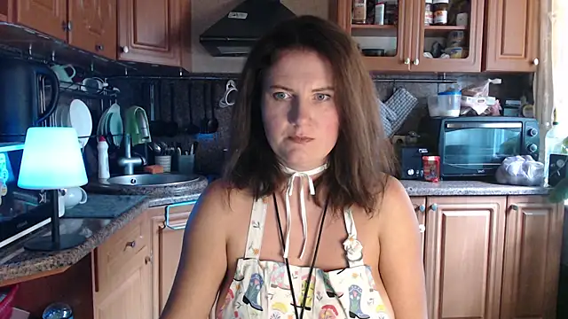 Snapshot of LizaCakes chatting on 09/18/25, 09:45 LizaCakes online show from 09/18/25, 09:45