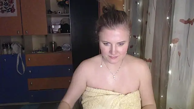 Snapshot of LizaCakes chatting on 01/17/25, 08:22 LizaCakes online show from 01/17/25, 08:22