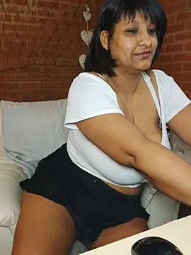 Lilybanx online show from 04/10/26, 07:43