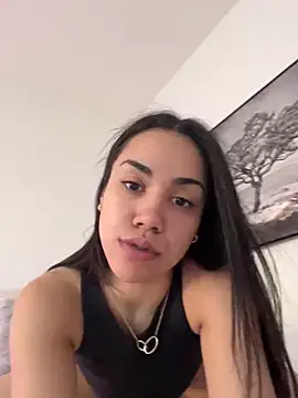 Snapshot of babymalaya chatting on 01/03/25, 03:12 babymalaya online show from 01/03/25, 03:12
