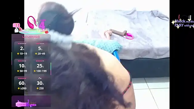 keyklin1 online show from 10/30/25, 11:41