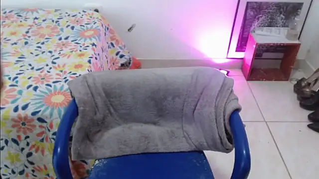 keyklin1 online show from 02/24/26, 11:55