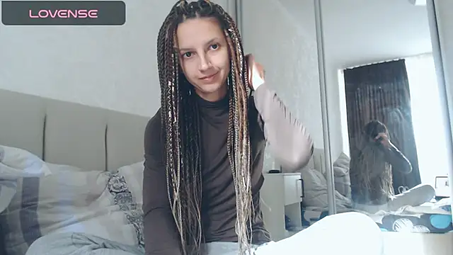 Alisa-w online show from 09/18/25, 01:14