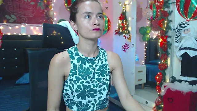 NicoleSantana online show from 12/15/25, 10:15