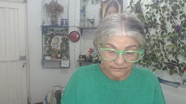 FunnyGrandma online show from 03/31/26, 11:40