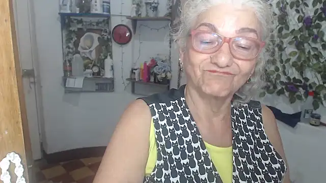 FunnyGrandma online show from 05/24/26, 01:27