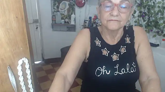 FunnyGrandma online show from 05/03/26, 10:13