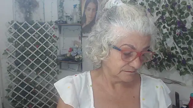 FunnyGrandma online show from 11/24/25, 10:32