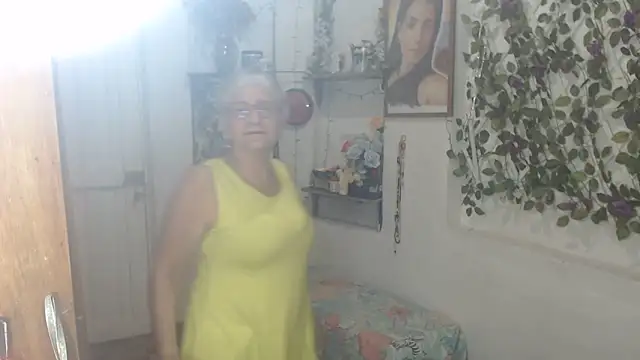 FunnyGrandma online show from 06/11/26, 12:32