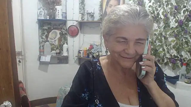 FunnyGrandma online show from 05/25/26, 12:21