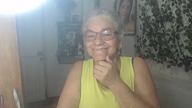 FunnyGrandma online show from 06/11/26, 12:23