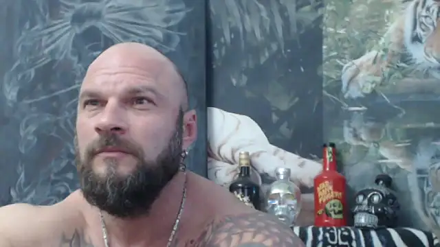 Snapshot of viking_30 chatting on 05/30/26, 05:29 viking 30 online show from 05/30/26, 05:29