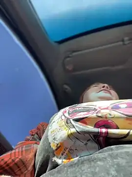 Model9798 online show from 04/04/26, 09:05