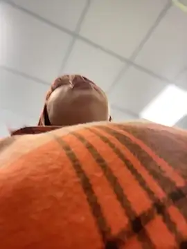 Model9798 online show from 03/23/26, 07:30