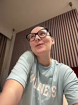 The Snowwhitee online show from 01/10/26, 04:13