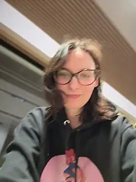 The Snowwhitee online show from 03/29/26, 06:42