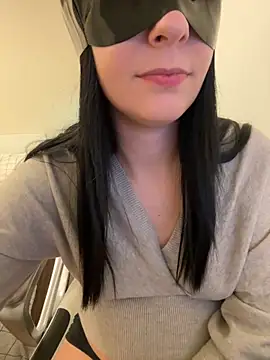 CallMeAngelica online show from 12/16/25, 09:24