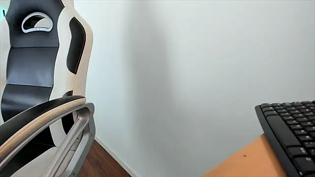 CallMeAngelica online show from 01/06/26, 12:53