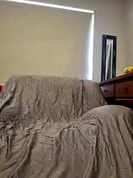 Snapshot of PhoenixDesire@xh chatting on 03/18/25, 10:04 PhoenixDesirexh online show from 03/18/25, 10:04